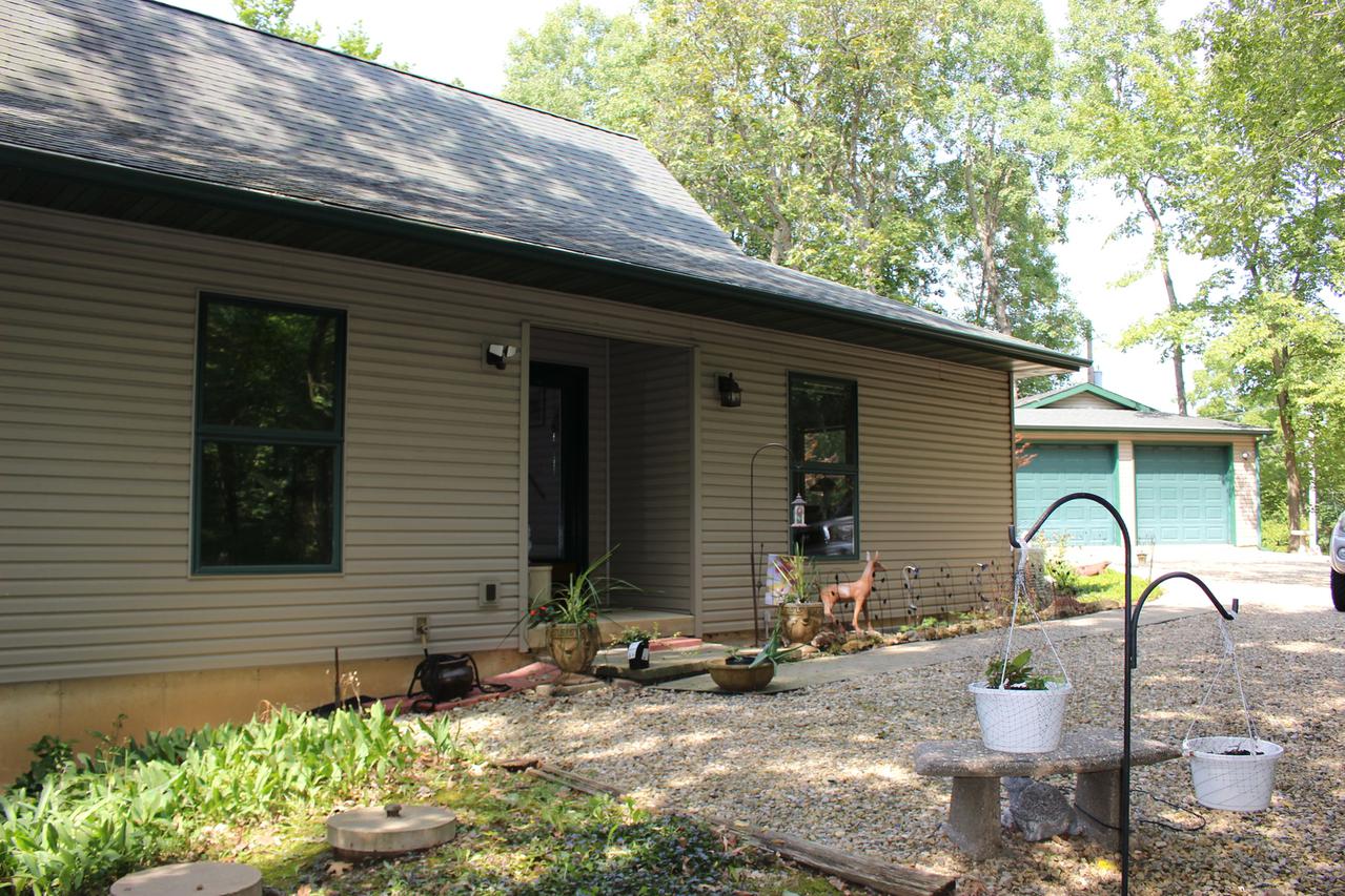 68 Lake Thunderbird Dr., Putnam, IL 61560
