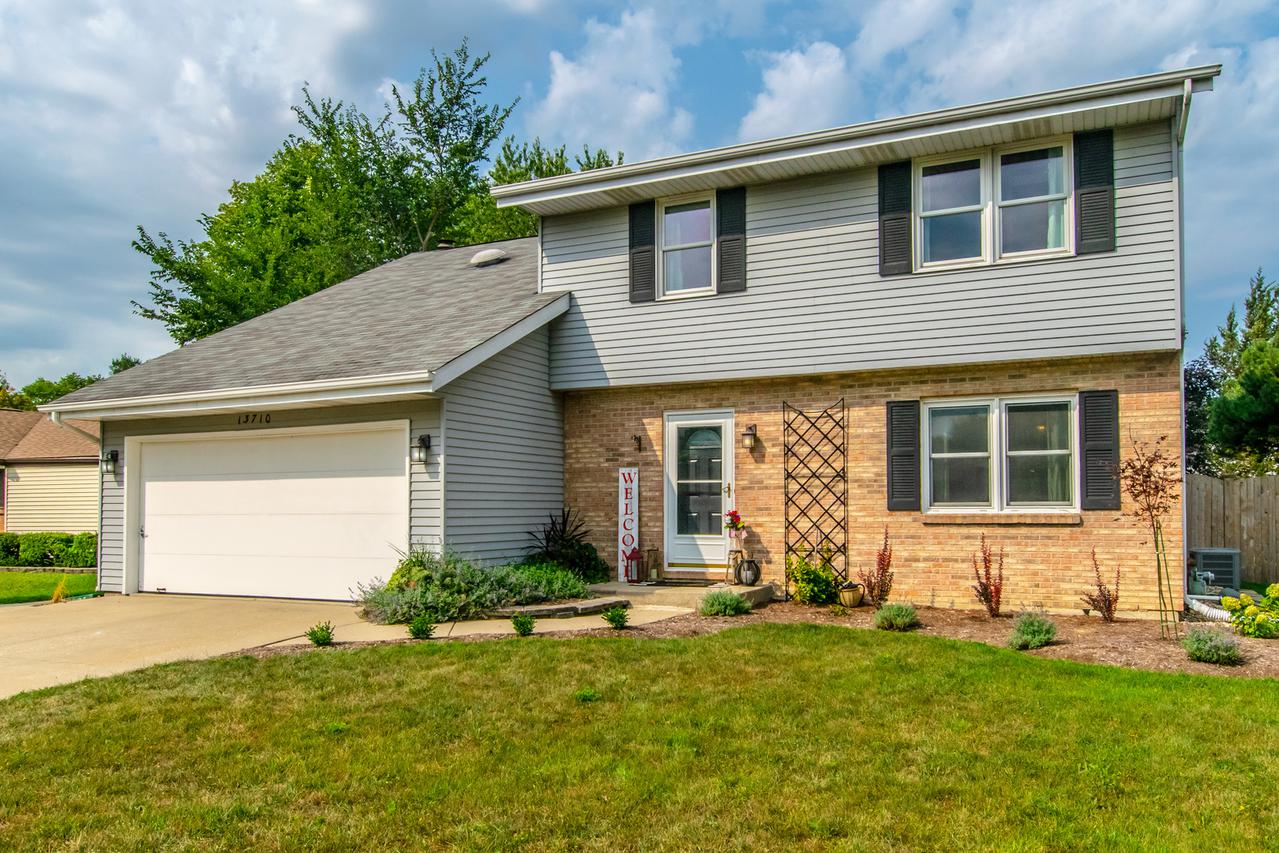 13710 S Mallard Dr., Plainfield, IL 60544