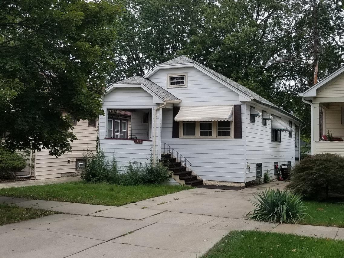 1935 S 19th Ave., Maywood, IL 60153