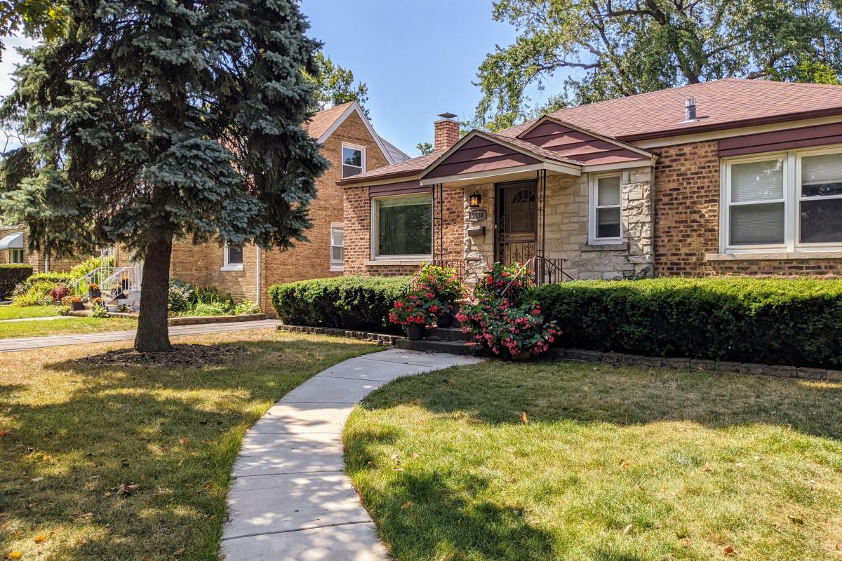 2238 S 13th Ave., Broadview, IL 60155