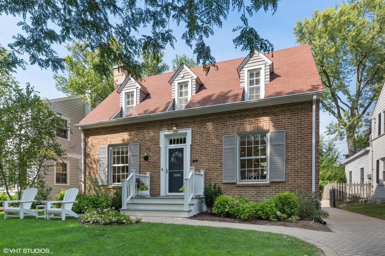 2112 Kenilworth Ave., Wilmette, IL 60091