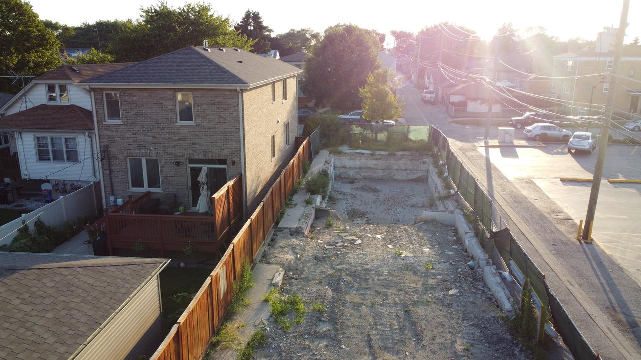 4345 N Newcastle Ave., Harwood Heights, IL 60706