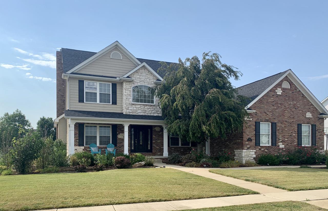 1412 Cross Creek Rd., Mahomet, IL 61853