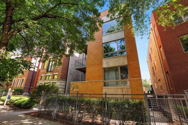 933 W George St. #1N, Chicago, IL 60657