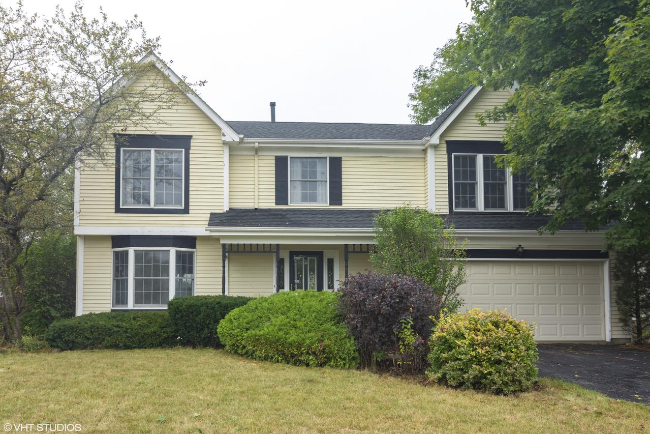 927 Garfield Ave., Libertyville, IL 60048