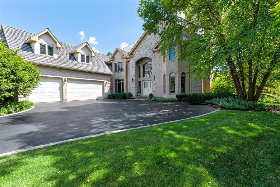 28952 N Niblick Knoll Ct., Mundelein, IL 60060
