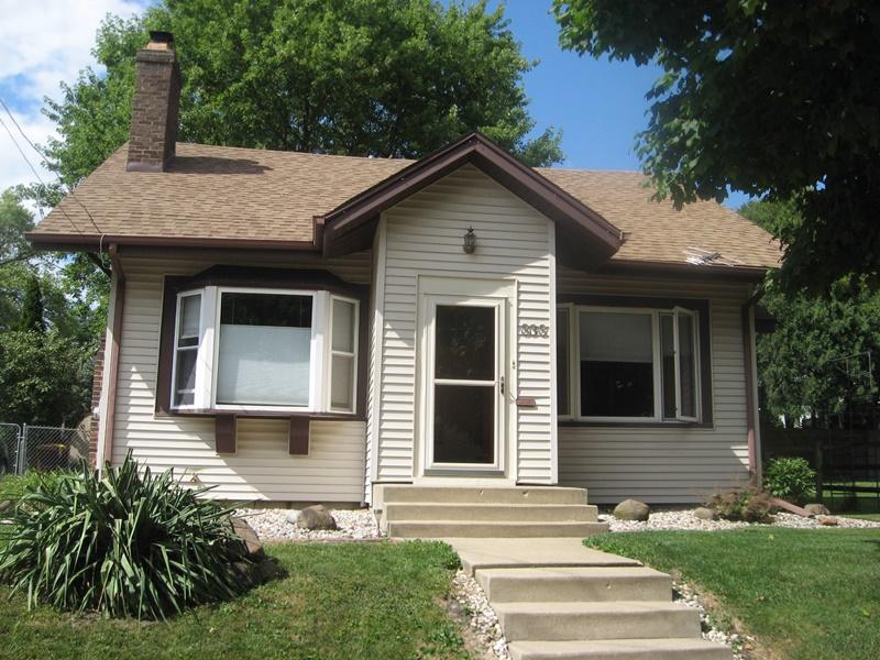 838 W Pleasant St., Freeport, IL 61032