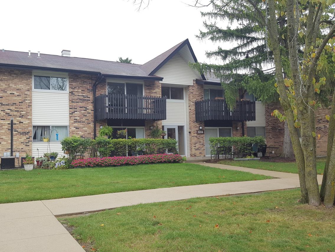 13A Kingery Quarter St. #204, Willowbrook, IL 60527