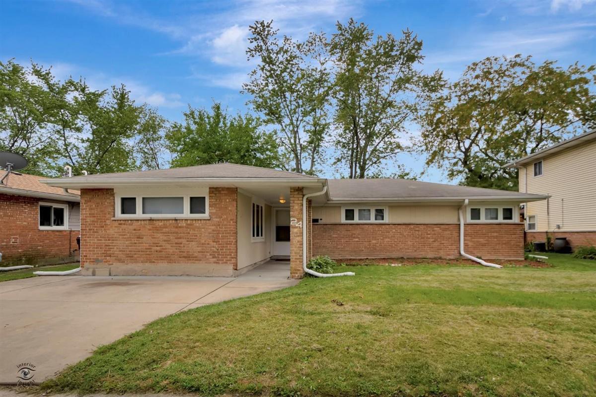 24 W Rocket Cir., Park Forest, IL 60466