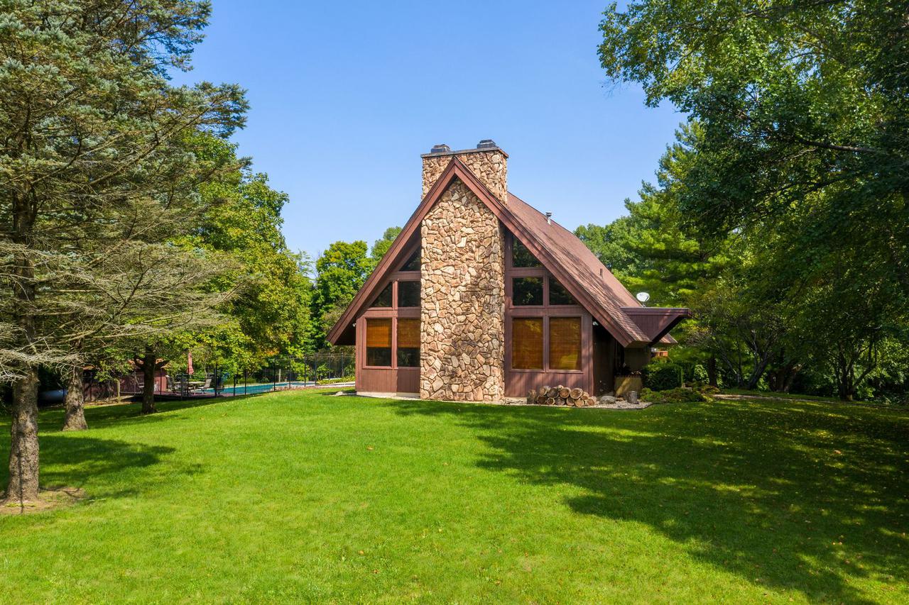 7576 Log Cabin Rd., Putnam, IL 61560