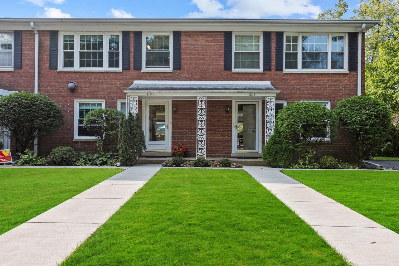 1107 Lake Ave., Wilmette, IL 60091
