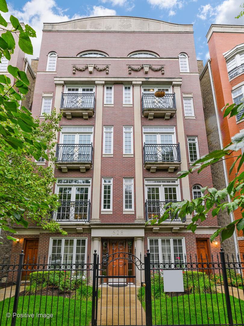 628 W Wrightwood Ave. #3W, Chicago, IL 60614