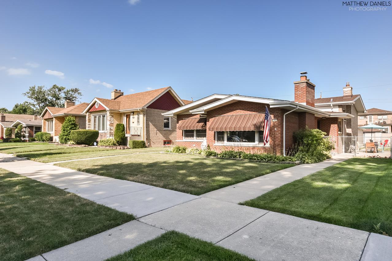 11641 S Campbell Ave., Chicago, IL 60655