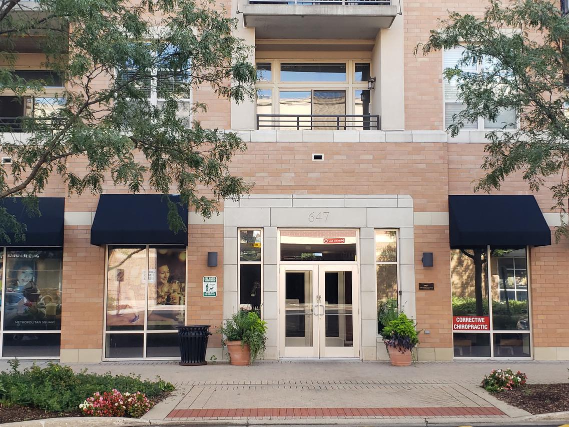 647 Metropolitan Way #410L, Des Plaines, IL 60016