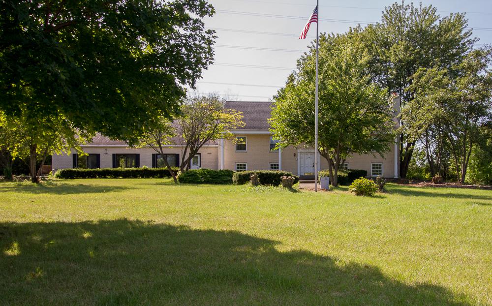 21204 Pfeiffer Rd., Frankfort, IL 60423