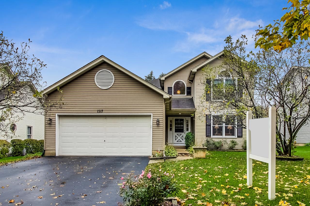 1317 Fox Meadow Ct., St. Charles, IL 60174