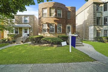 2624 W Rascher Ave., Chicago, IL 60625