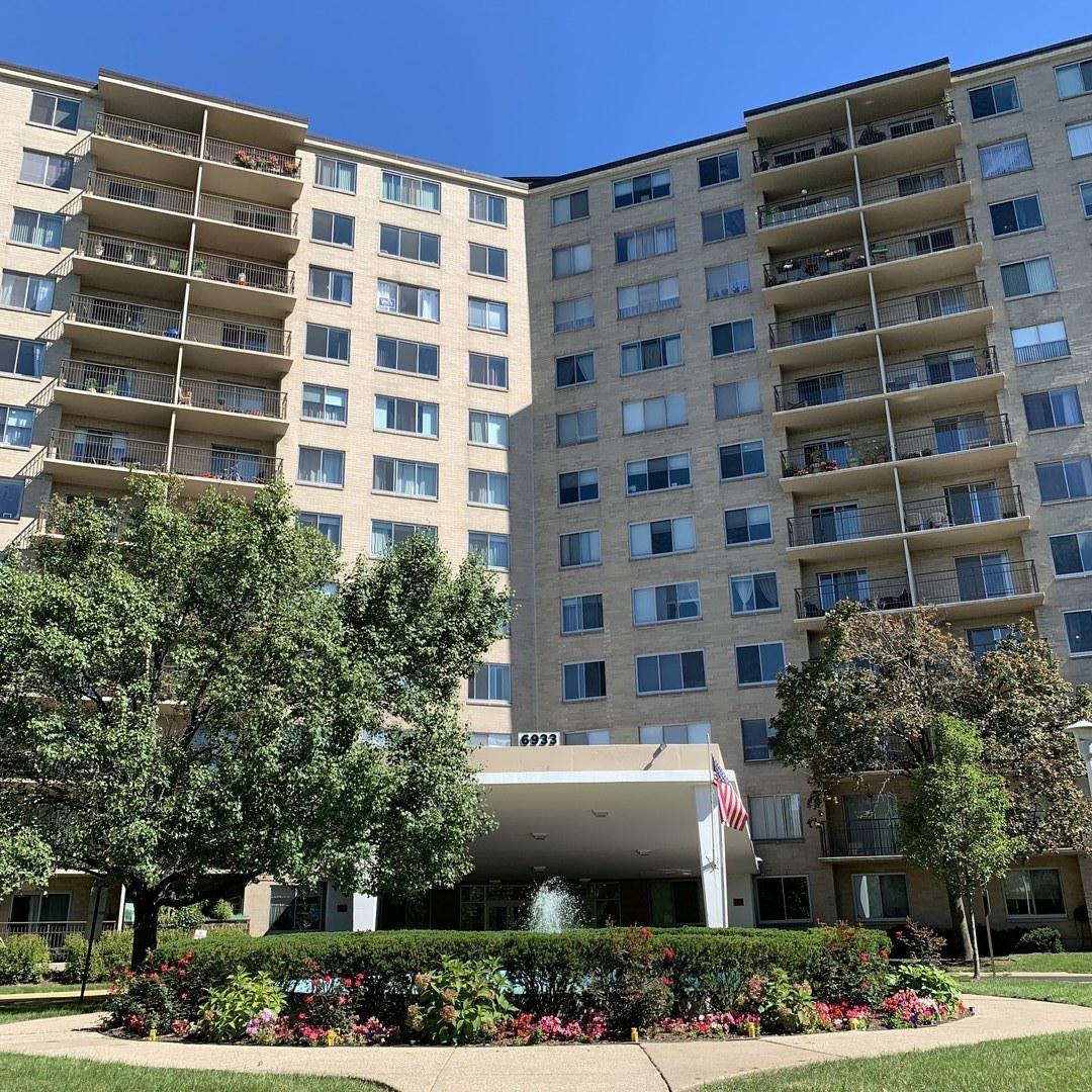 6933 N Kedzie Ave. #805, Chicago, IL 60645