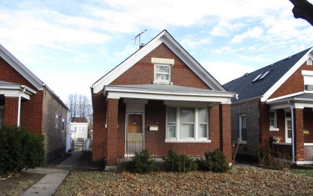 2321 Harvey Ave., Berwyn, IL 60402
