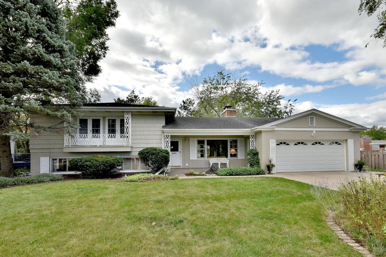 405 52nd Pl., Western Springs, IL 60558