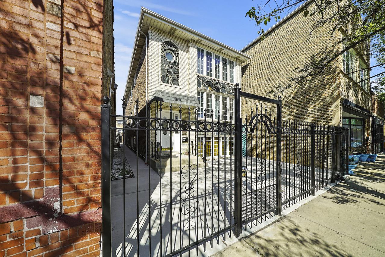 5720 W 63rd St., Chicago, IL 60638