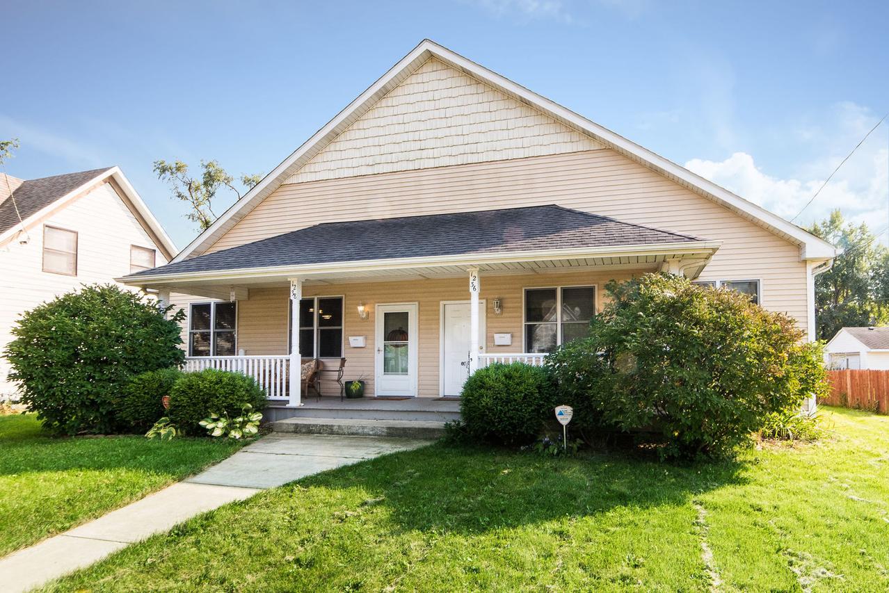 1238 State St., Dekalb, IL 60115