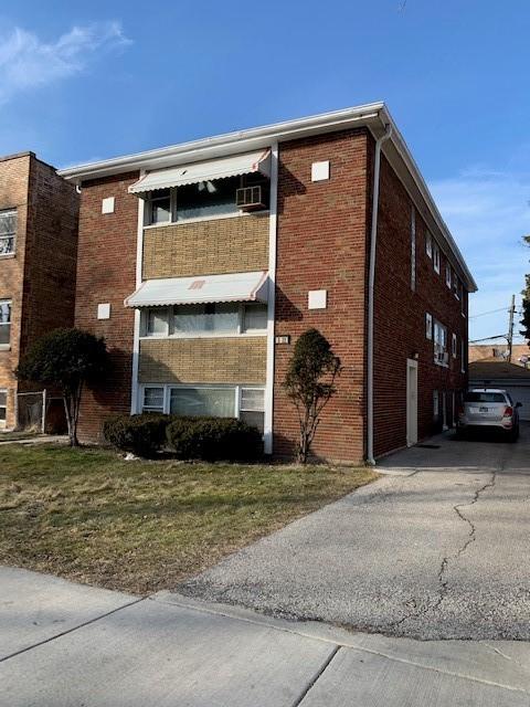 5122 W Gladys Ave., Chicago, IL 60644