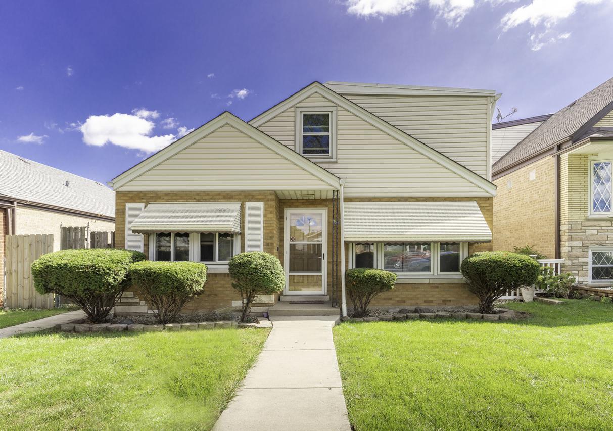 5621 S Mayfield Ave., Chicago, IL 60638