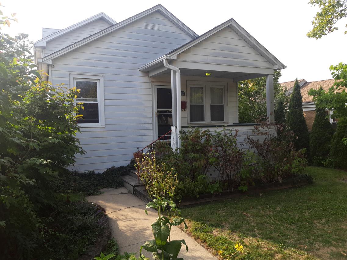 5320 N Moody Ave., Chicago, IL 60630
