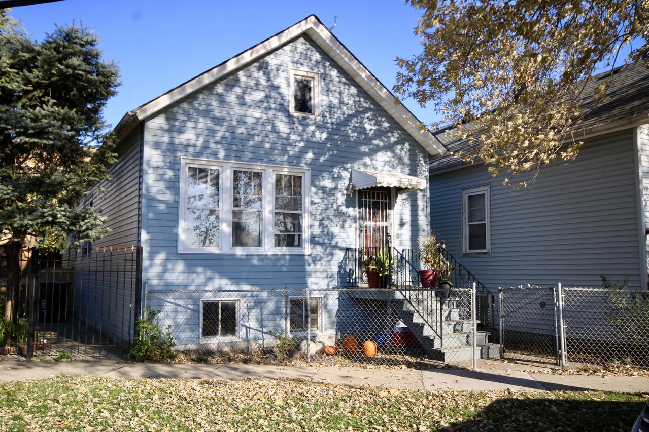 3821 S Rockwell St., Chicago, IL 60632