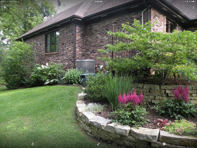 12375 Legend Lakes Dr., Roscoe, IL 61073