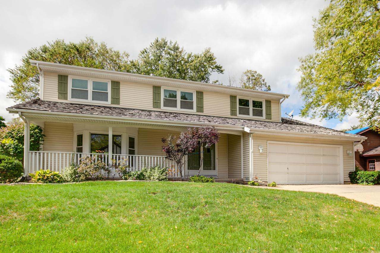 639 Paddock Ln., Libertyville, IL 60048
