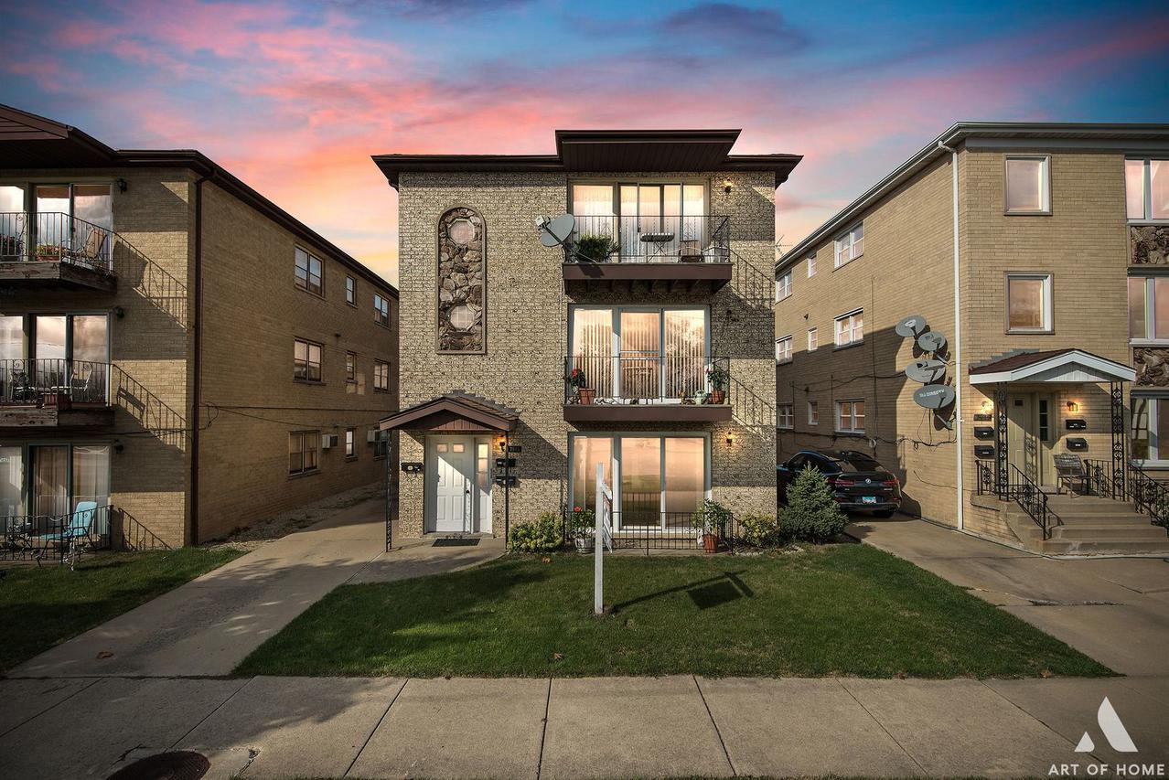 7946 W Addison St., Chicago, IL 60634