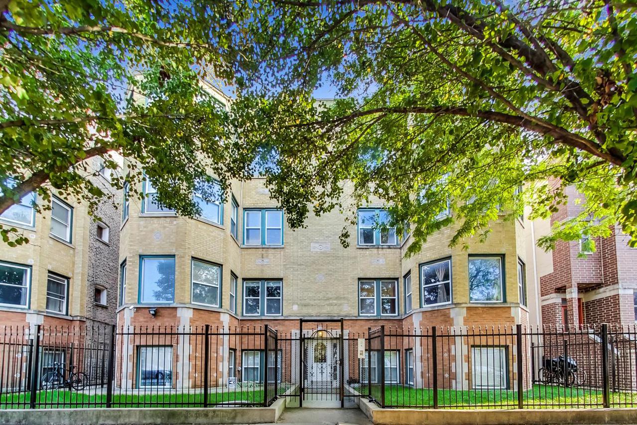 3515 W Medill Ave. #2W, Chicago, IL 60647