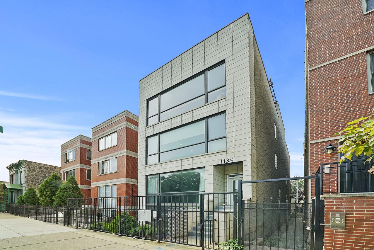 1438 N Wood St. #1, Chicago, IL 60622