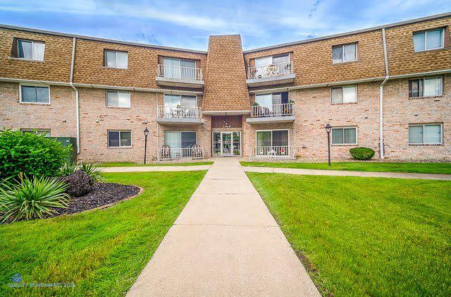 3240 N Manor Dr. #117, Lansing, IL 60438