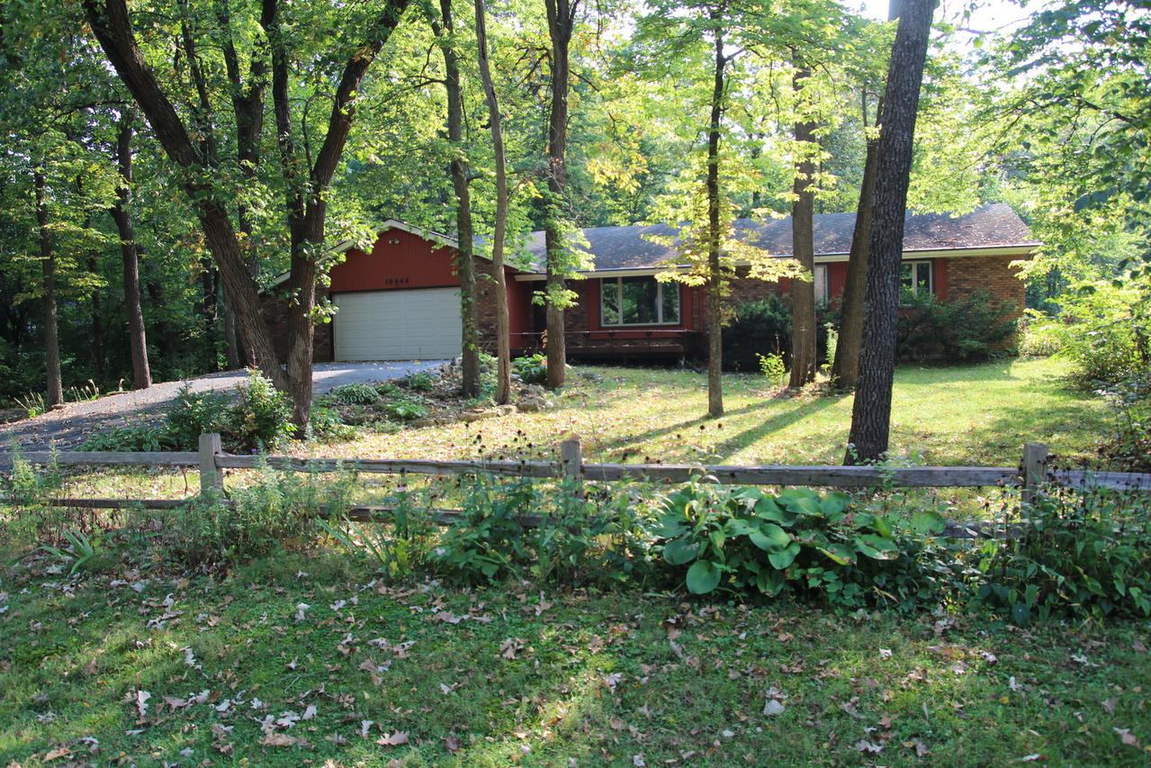 10444 Ray Dr., Roscoe, IL 61073
