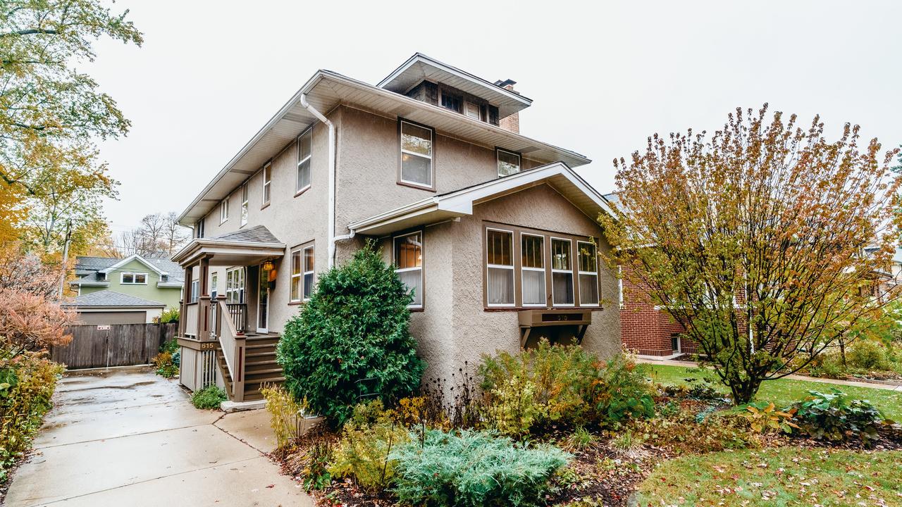 615 Belleforte Ave., Oak Park, IL 60302