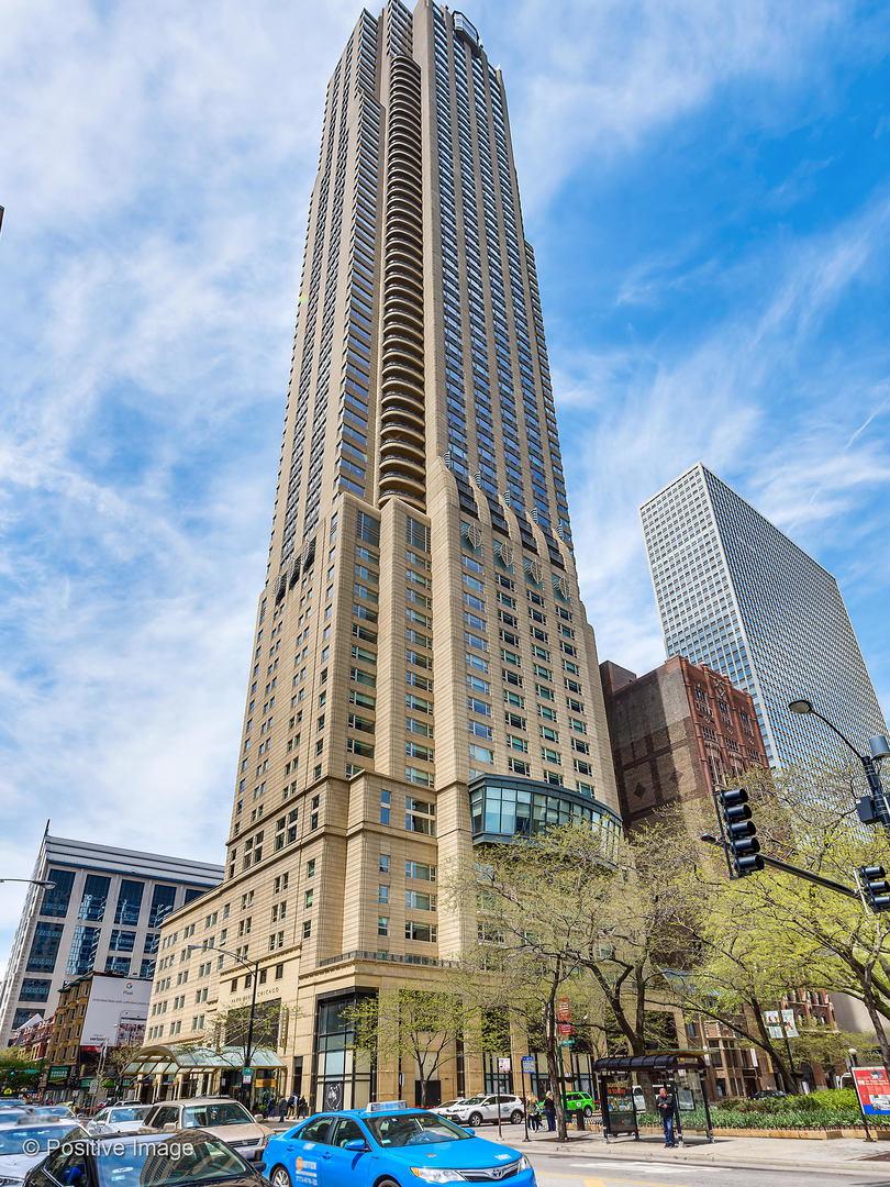 800 N Michigan Ave. #4303, Chicago, IL 60611