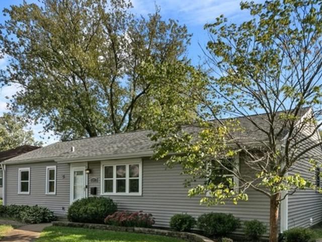 207 W Quincy St., Westmont, IL 60559