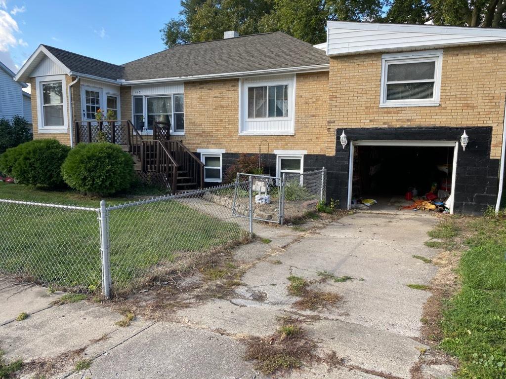 115 W Prairie Ave., Ogden, IL 61859