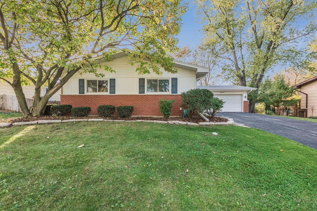 5522 Primrose Ave., Lisle, IL 60532