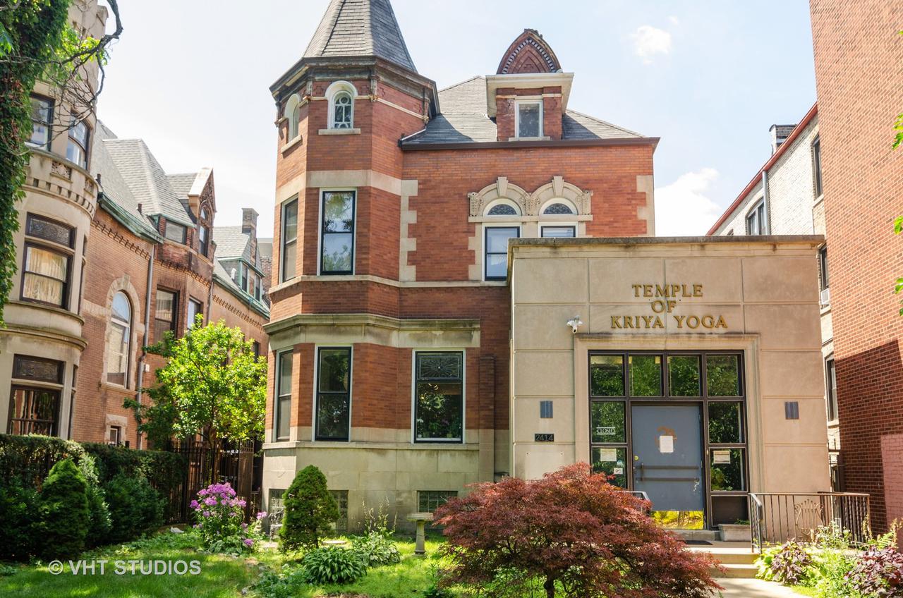 2414 N Kedzie Blvd., Chicago, IL 60647