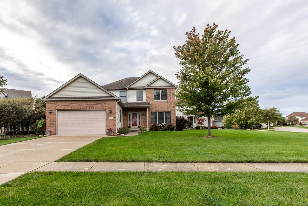 614 Aspen Ct., Antioch, IL 60002