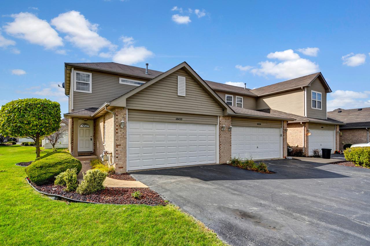 18452 Zurich Ln. #19, Tinley Park, IL 60477