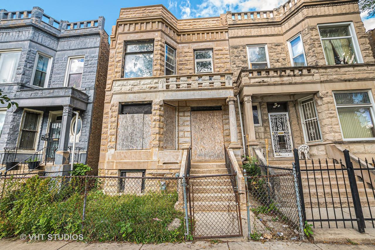 4232 W Gladys Ave., Chicago, IL 60624