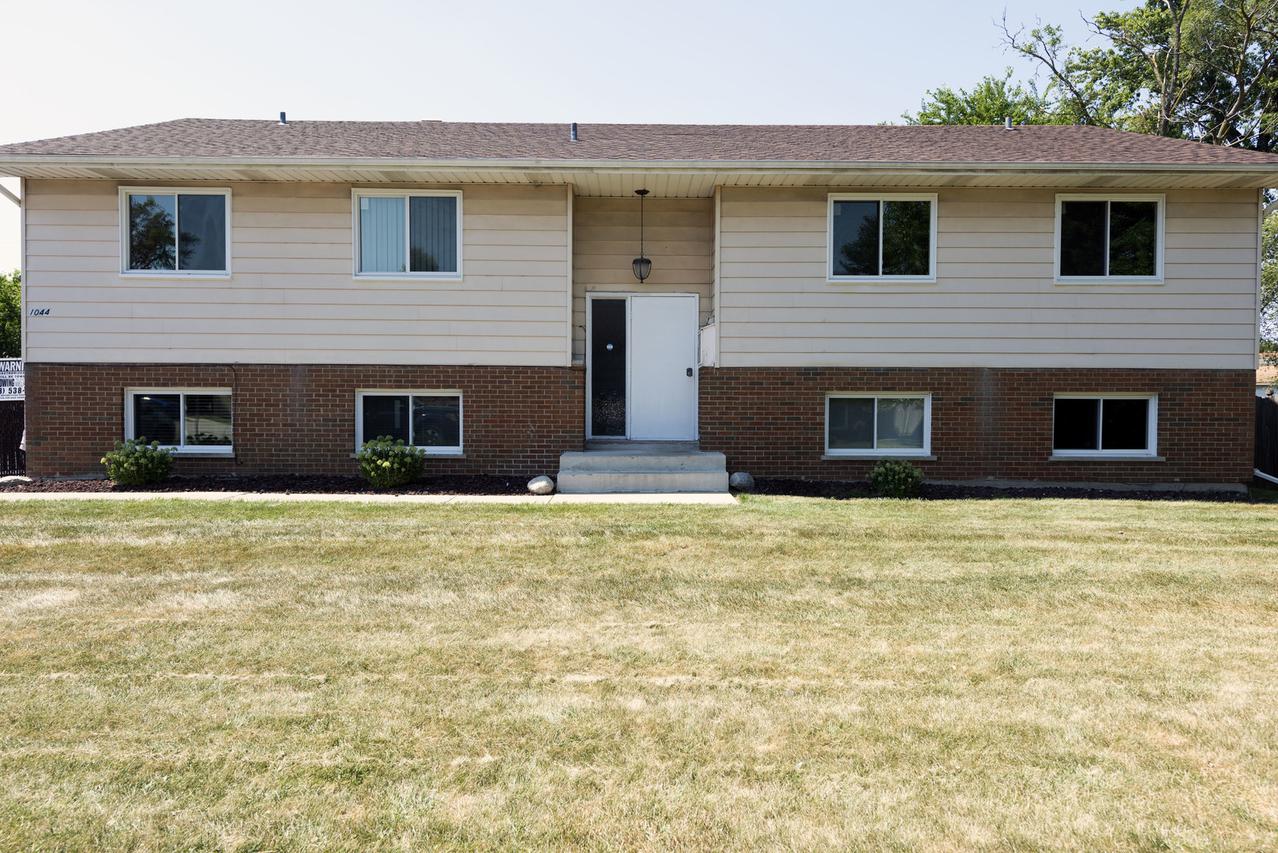 1044 S York Rd., Bensenville, IL 60106