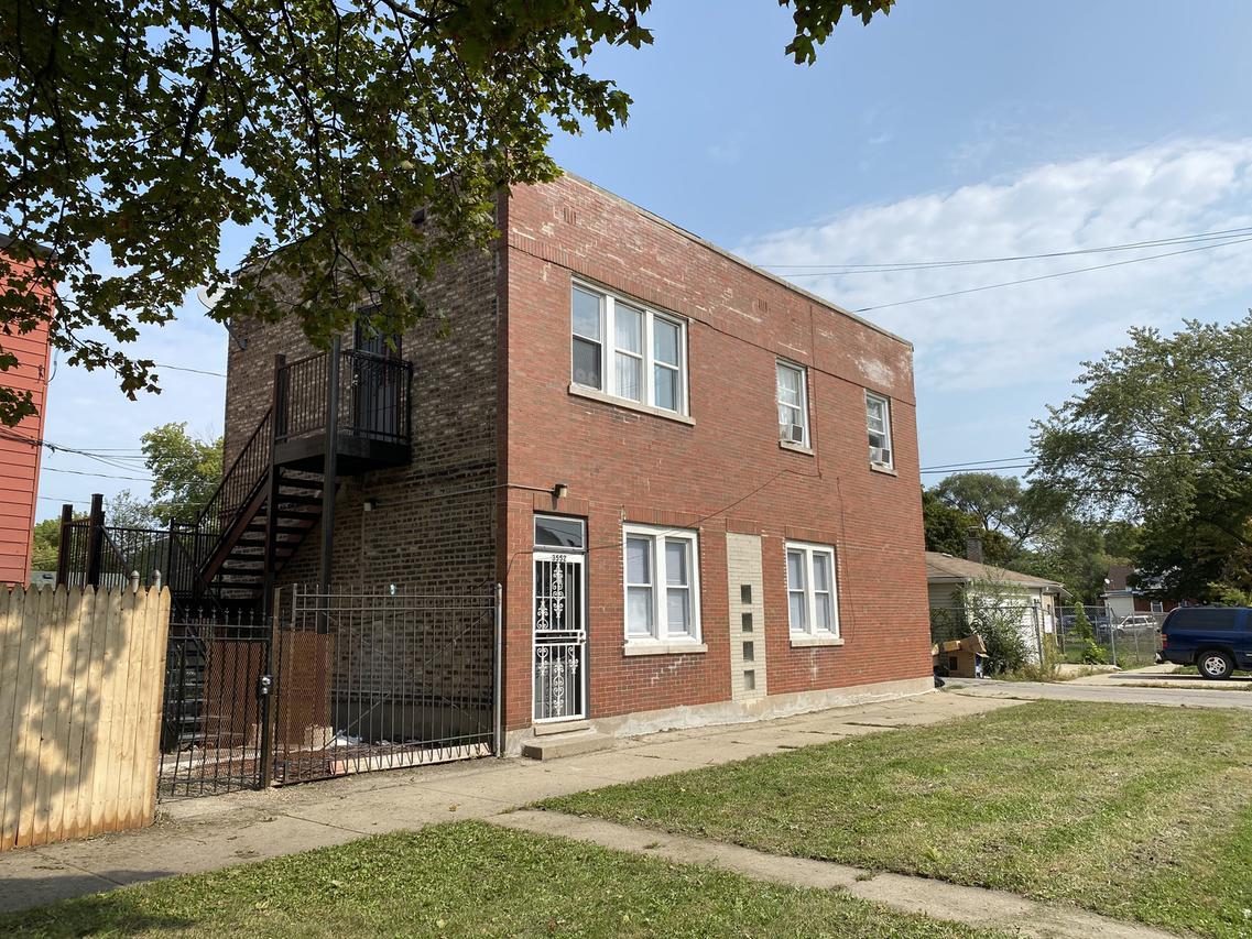 3558 W Huron St., Chicago, IL 60624