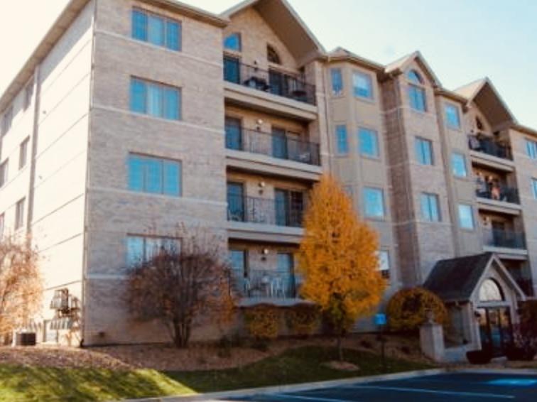 11910 Windemere Ct. #101, Orland Park, IL 60467