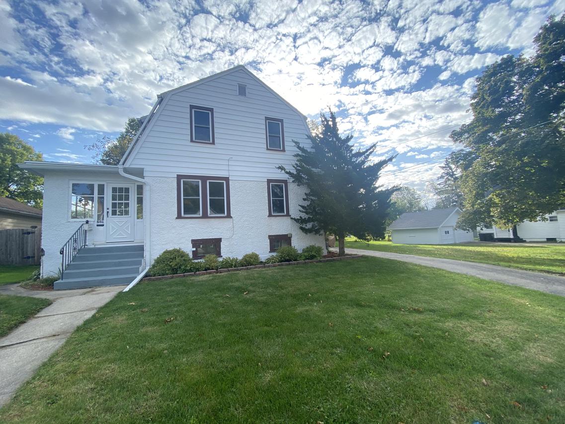 801 S Burchard Ave., Freeport, IL 61032